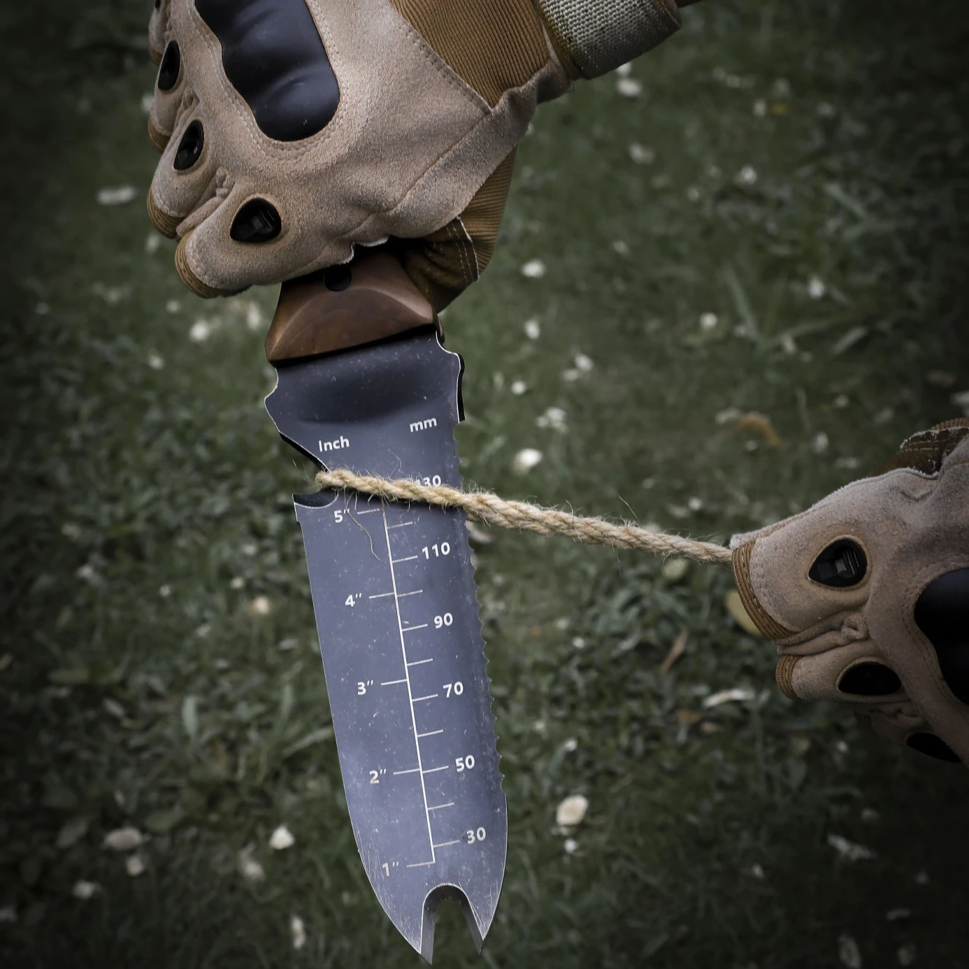 High Quality Outdoor Camping Multi-functional Hand Shovel Portable Shovel Home Flower-growing and Garden Manual EDC Tool
