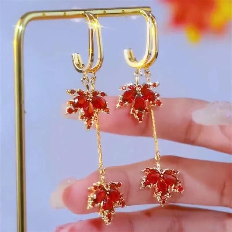 Exquisite rote Strass Zirkon Ahornblatt Ohrstecker für Frauen Vintage Persönlichkeit Kristall Ohrring Herbst Winter Charm Schmuck – Detail 9