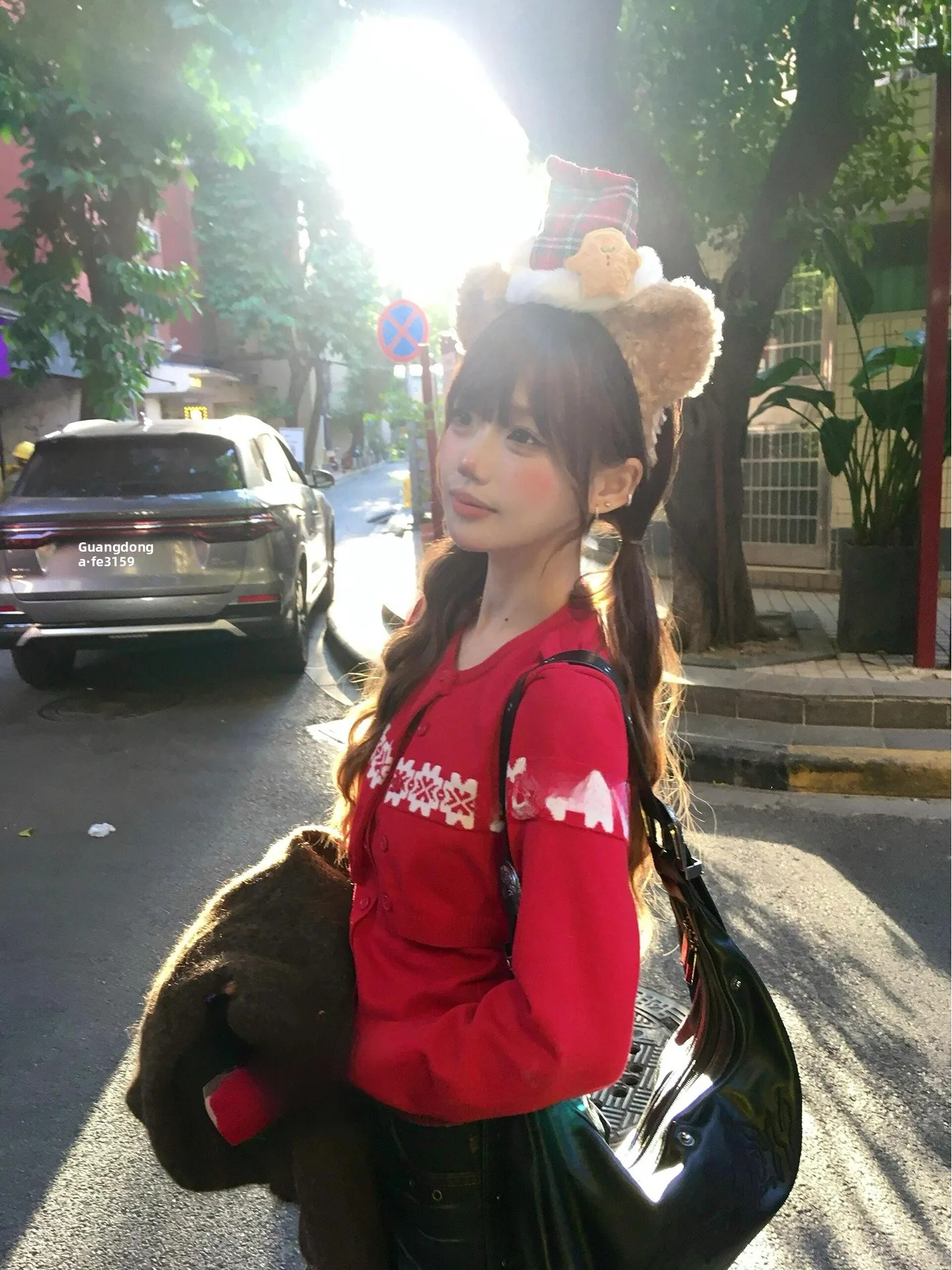 ชุดเสื้อไหมพรมถักทรงเกาหลี สไตล์หวานซ่อนเปรี้ยว ปักลายสีแดงต้อนรับปีใหม่ สำหรับผู้หญิง เสื้อกล้ามใส่เป็นชุดชั้นใน