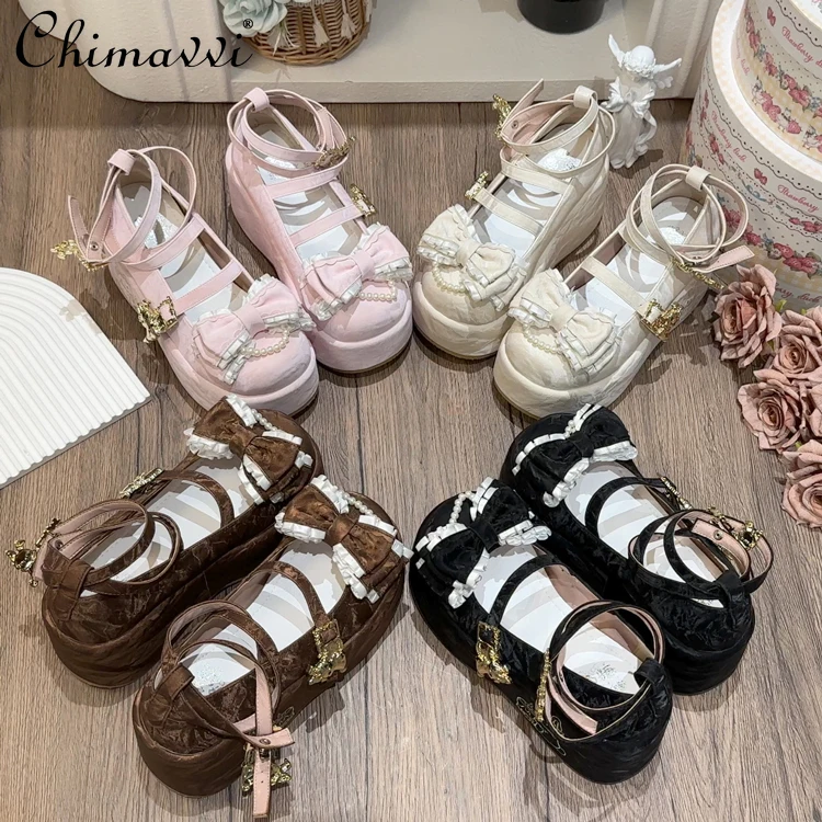 

Оригинальные туфли в стиле Лолиты на толстой подошве, элегантная женская обувь Мэри Джейн с милым бантом и жемчугом, новинка осени 2023 г.