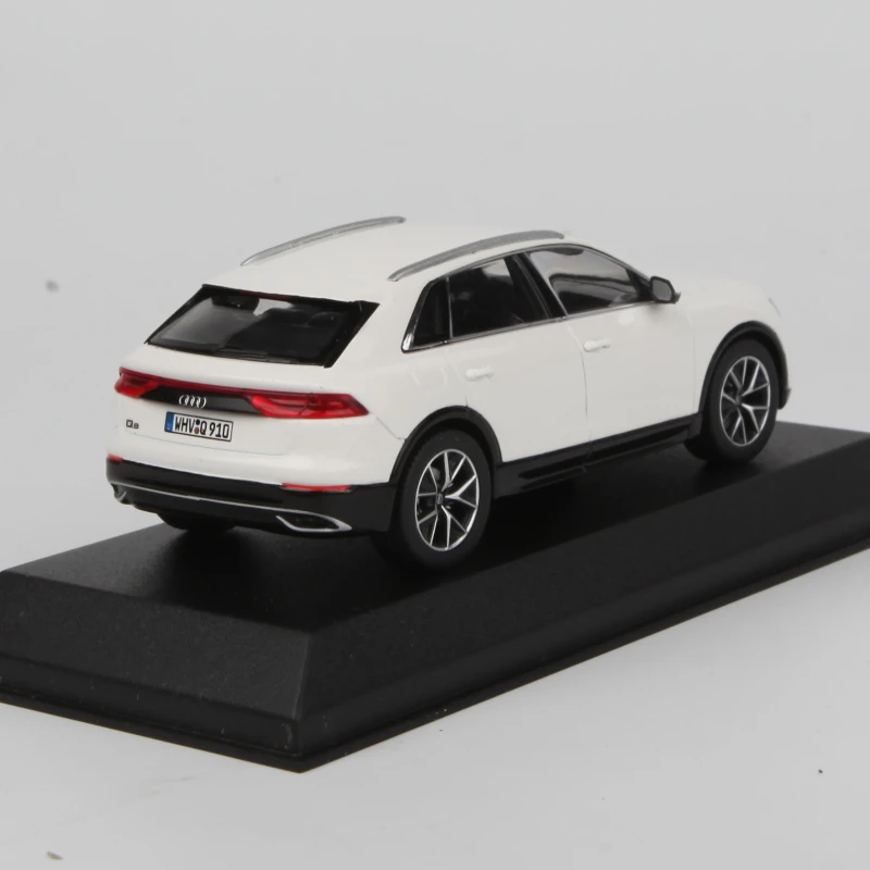 NOREV โมเดลโลหะเรซินสำหรับสะสม Q8ของ Audi 1/43 2018ของขวัญ