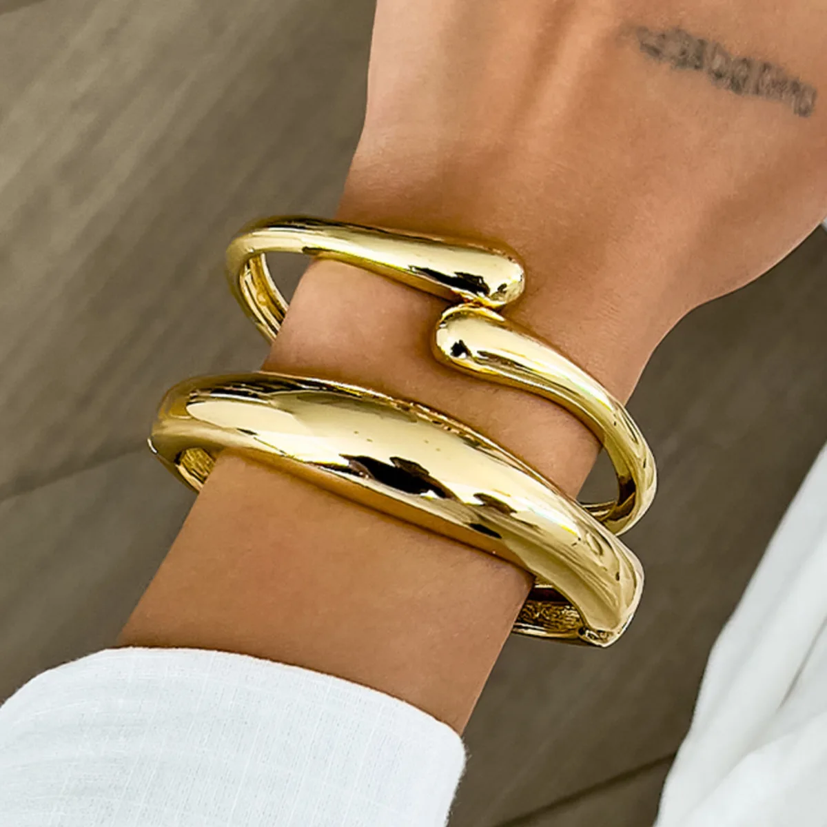 

KunJoe Glossy Irregular Waterdrop Open Bangle Bracelet for Women Minimalist Smooth Surface Stackable Spring Bangle Charm Jewelry