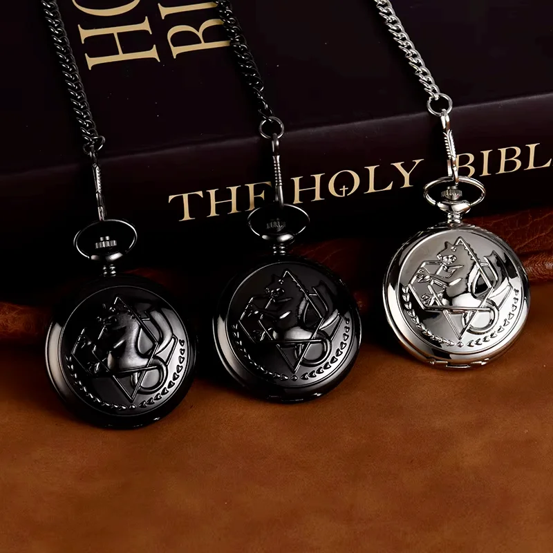 Seahorse pattern pocket watch retro silver white pocket watch Black white ancient Roman pocket watch wall watch quartz watch