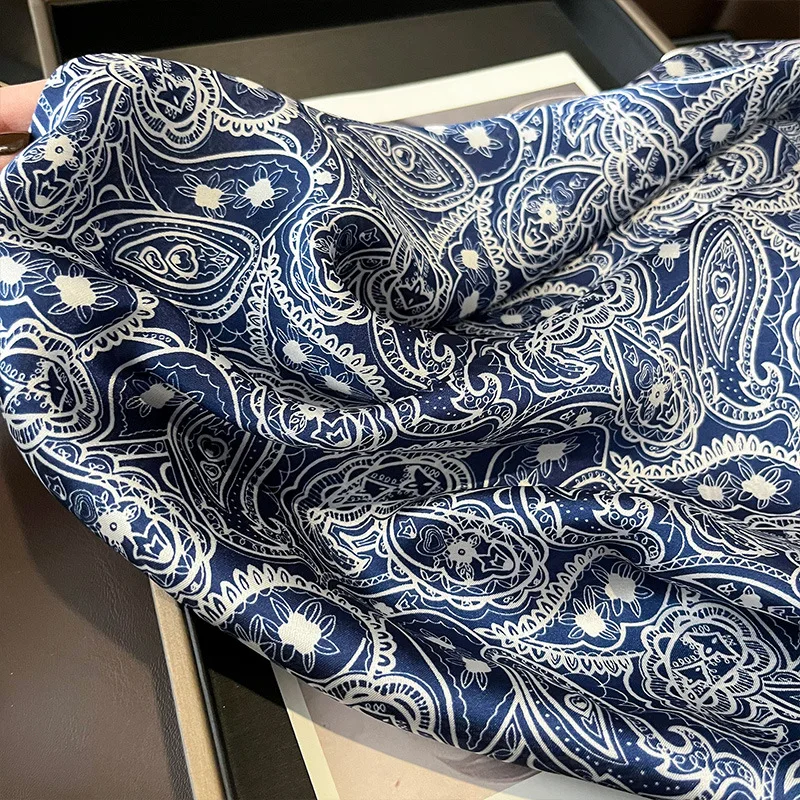 1pc Sciarpa quadrata da donna Bandana in raso Stampa Borsa Sciarpe Fascia per la testa Moda Lady Scialle per capelli Avvolgere Fazzoletto da collo femminile Hijab