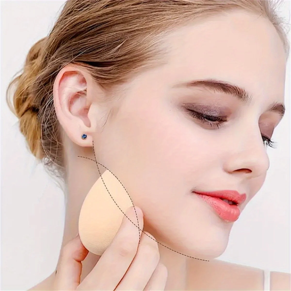 Thumbnail 3 - #6 Best Makeup Sponges to Buy In 2026