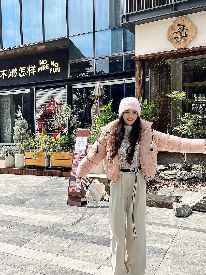 

Kanyu LAeila 2026 Autumn Winter New Sle Snow Country Peak Tee Star Comfortable Velvet Traceable down Jaet Coat