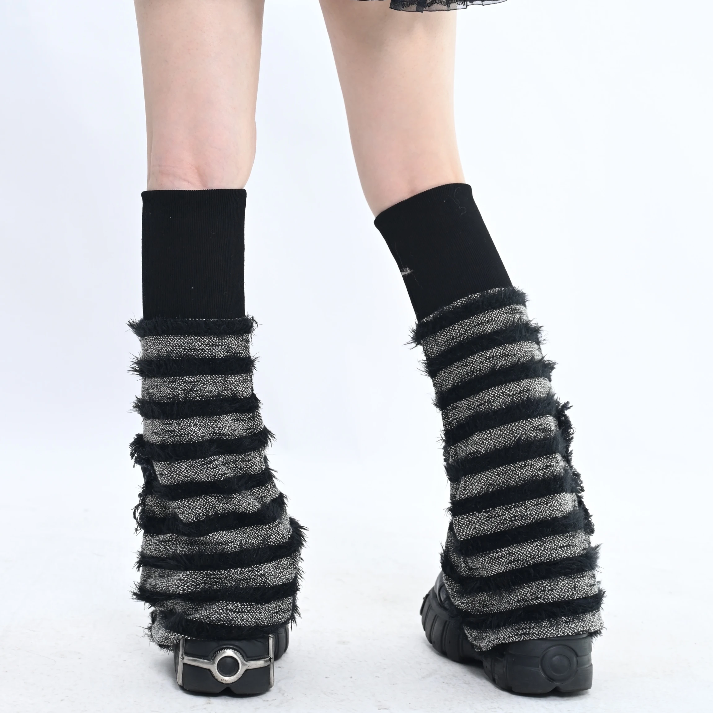 New Arrival Japanese Harajuku Original Knitted Striped Spicy Girl Five Star Leg Warmers Black Grey Stripes Socks Hot Girl