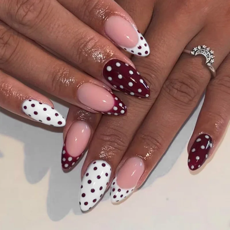 Franse stippen Draagbare nepnagels Medium waterdruppel Versierde kunstnagels Druk op nagels Manicure Volledige nageltips Nagelbedels