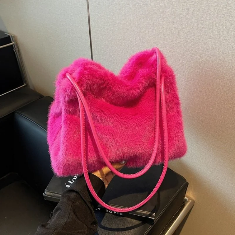 

Looking-elegant-chic 2025 New Ladies Luxury Brand Leather Crossbody Bag Famous Designer Popular Elegant Casual​