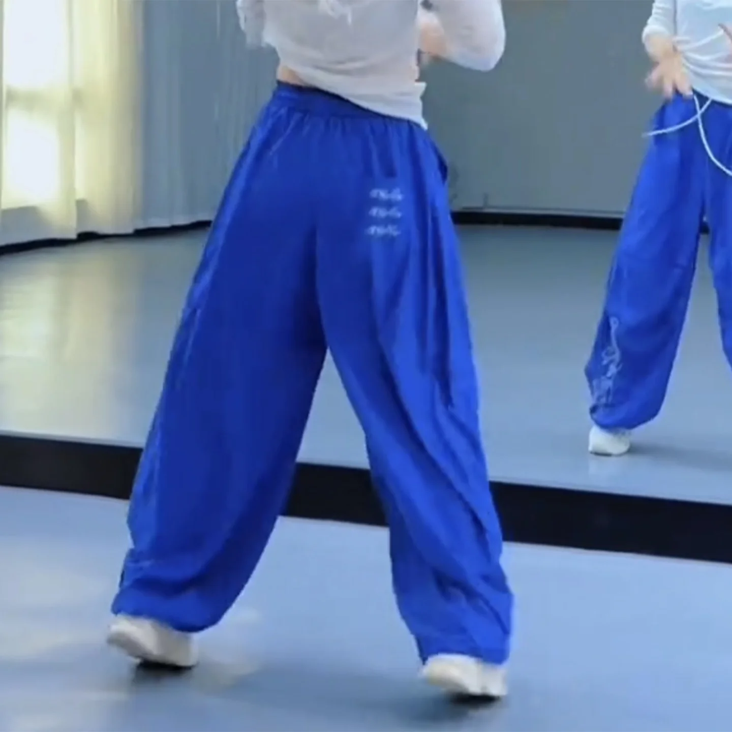 summer-blue-casual-square-dance-pants-women's-loose-fashionable-sports-straight-leg-sweatpants-trendy-trousers