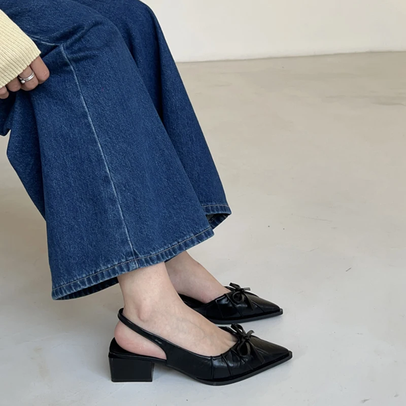 

Spring and Autumn Simple Bow Pointed Shallow Mouth Fine Heel Sandals French Niche Style High Heels Shoes Female