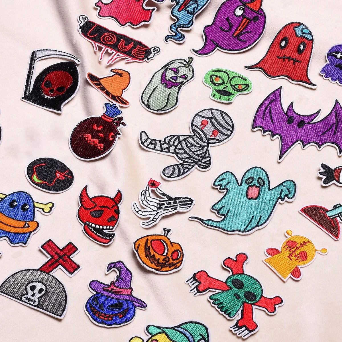 Halloween Demon Embroidery Cloth Stickers, Scary Pumpkin Bat Patch, Jeans Coat, Punk Badge, DIY Iron On Patches Accessories