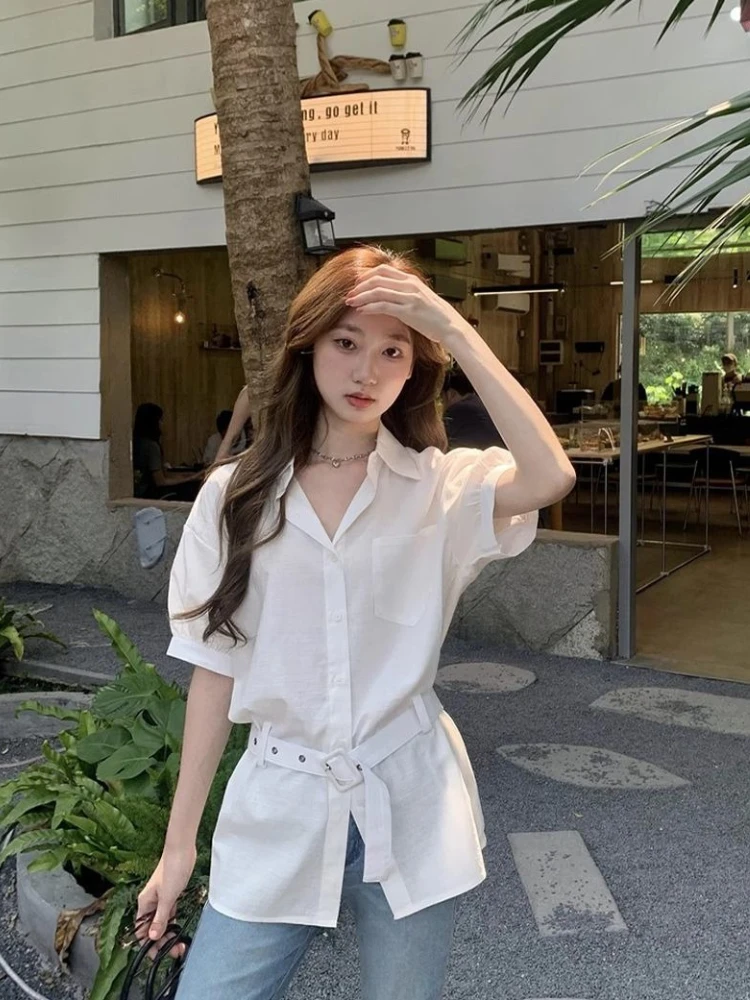 

Stylish Women's White Short Sleeve Shirt for Summer Outerwear New Waist Accentuating Slimming Blouse