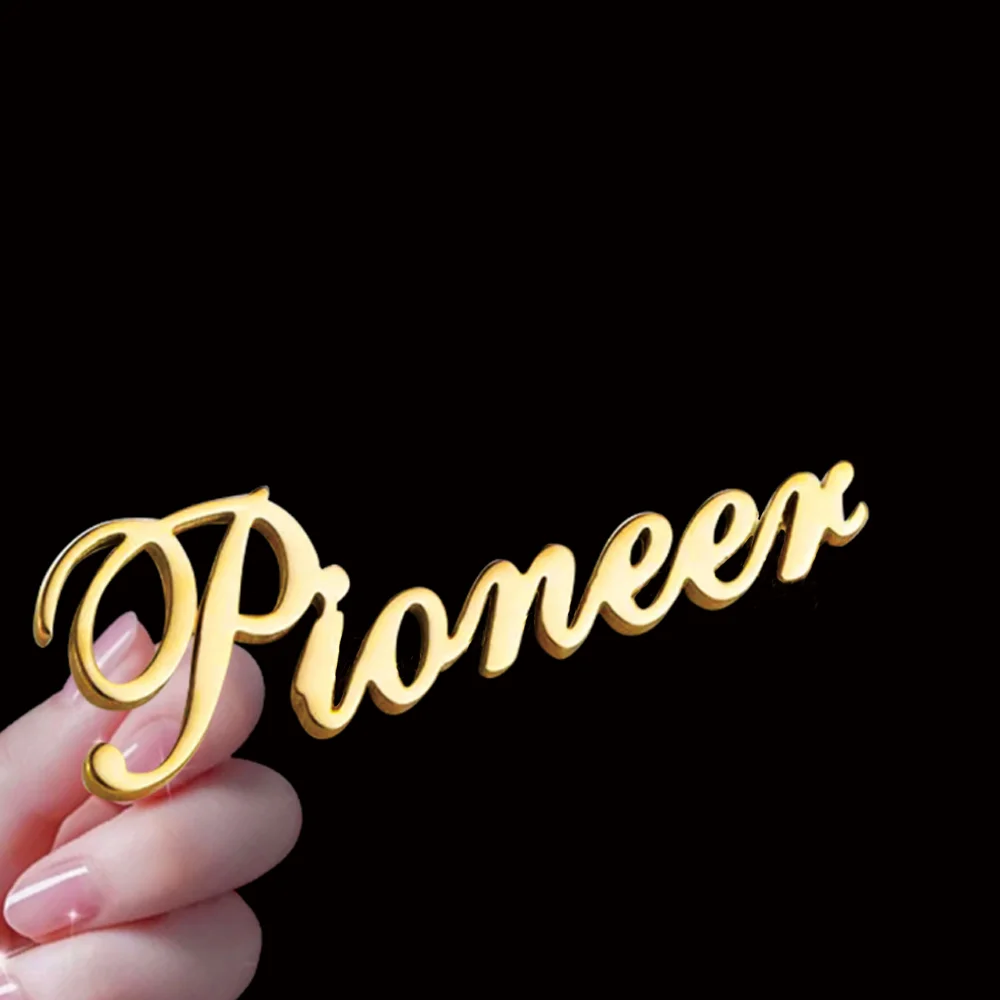 1 Pcs Customized Name Brooch Women Men Fashion Custom Nameplate Button Brooch Personalized Stainless Steel Jewelry Accessories