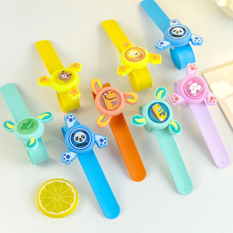 LED Light Up Slap Bracelet 360 Degree Rotating Spinner Wristband Cute Animal Design Glow Bracelet for Parties and Events