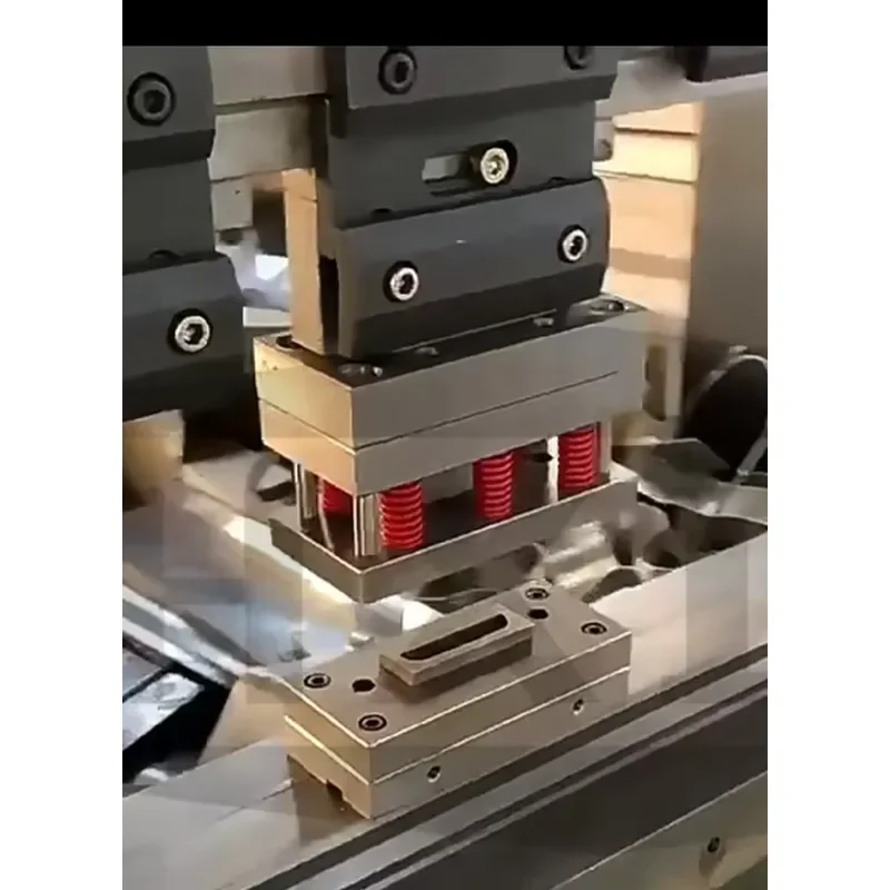 New Hot Selling Fangwei Brand Steel Louver Forming Tooling with Punching Mold and 45-52HRC Hardness