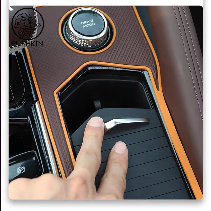 Geely Monjaro KX11 Grand Koleos 2023 2024 2025 중앙 제어 멀티미디어 기어 컵 그루브 장식 쉘 개조 스티커