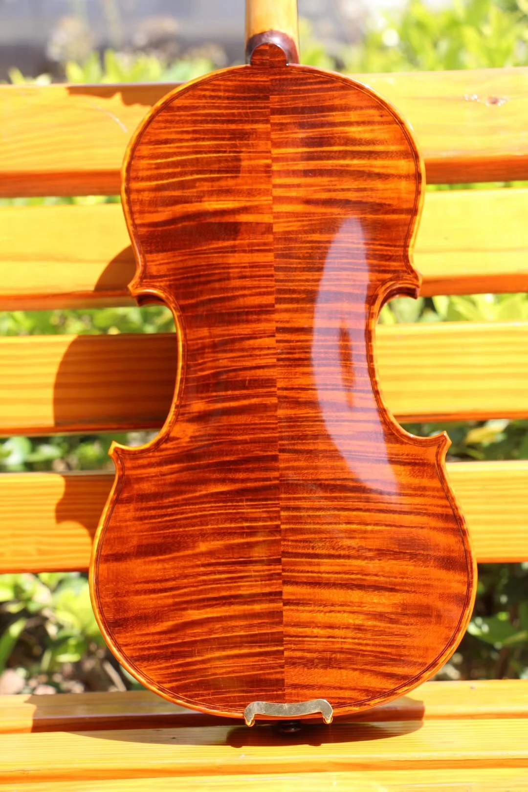 

Natural dense flame 100% handmade violin Maple back panel, side panel, spruce panel red violino professional musical instrument