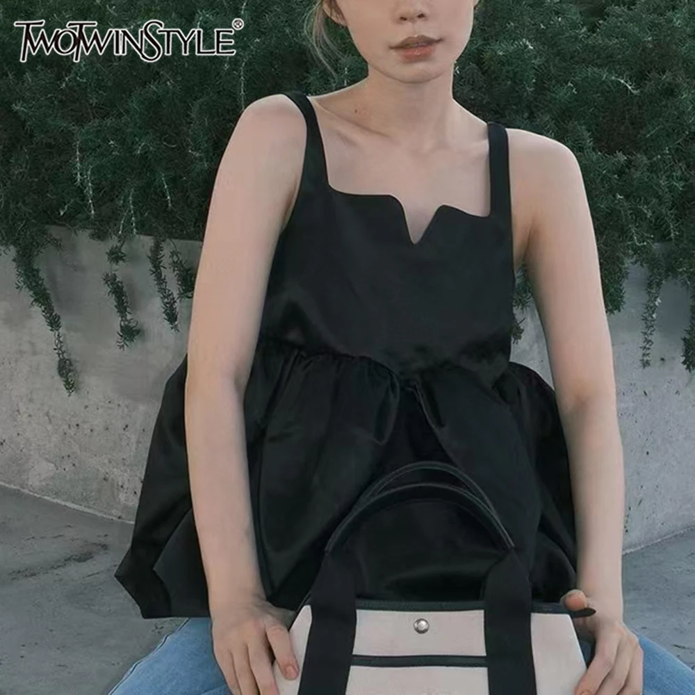 

TWOTWINSTYLE Solid Loose Casual Vests for Women Square Neck Sleeveless High Wist Temperament Minimalist Vest Female