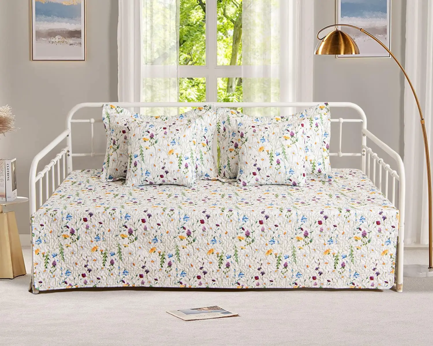 

Комплект из 5 предметов: чехол для кушетки с цветочным узором для односпальной кровати, легкое всесезонное постельное белье с 4 наволочками, 39"x75 дюймов