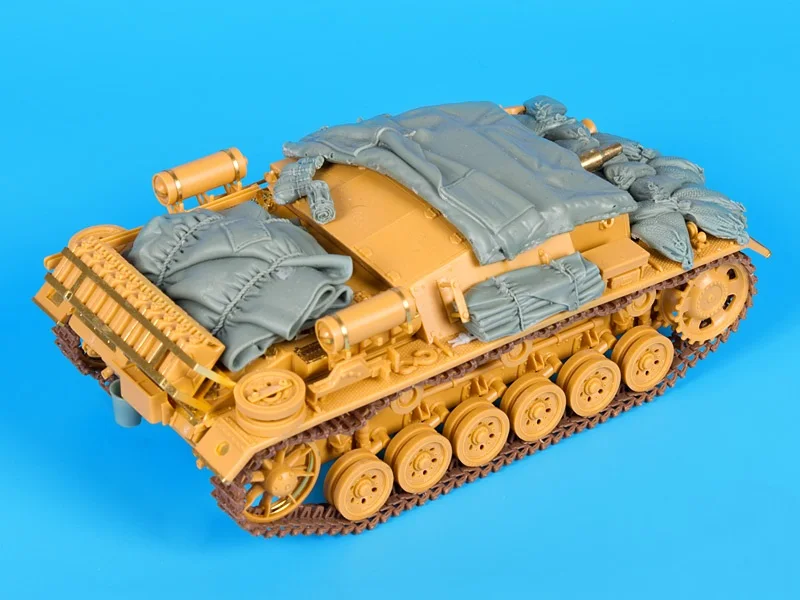 1:35 Scale Resin Die-casting Armored Vehicle Parts Modification Does Not Include The Unpainted Model Of The Tank 35396