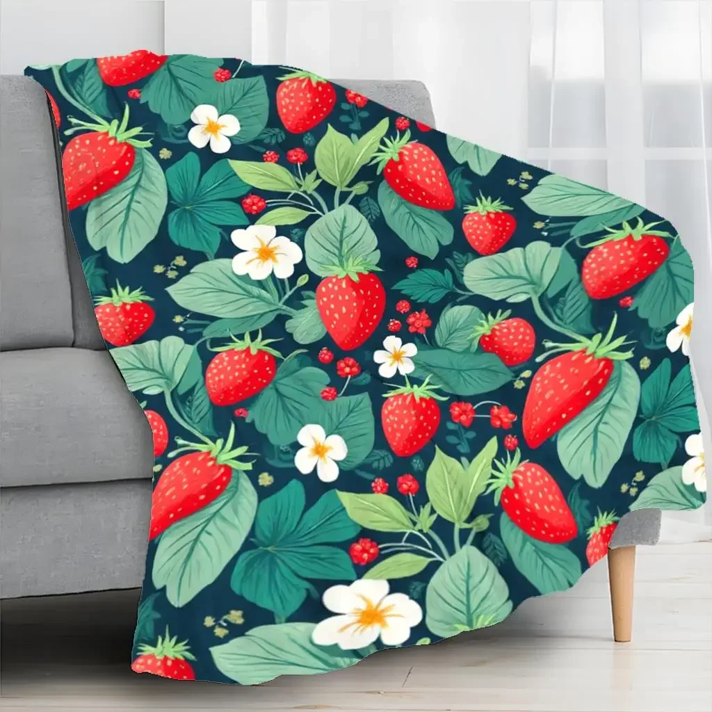 Vintage Strawberry Pattern Flannel Throw Blanket - All-Season Cozy Soft Fleece Blanket for Couch, Sofa, Gift - Digital Print