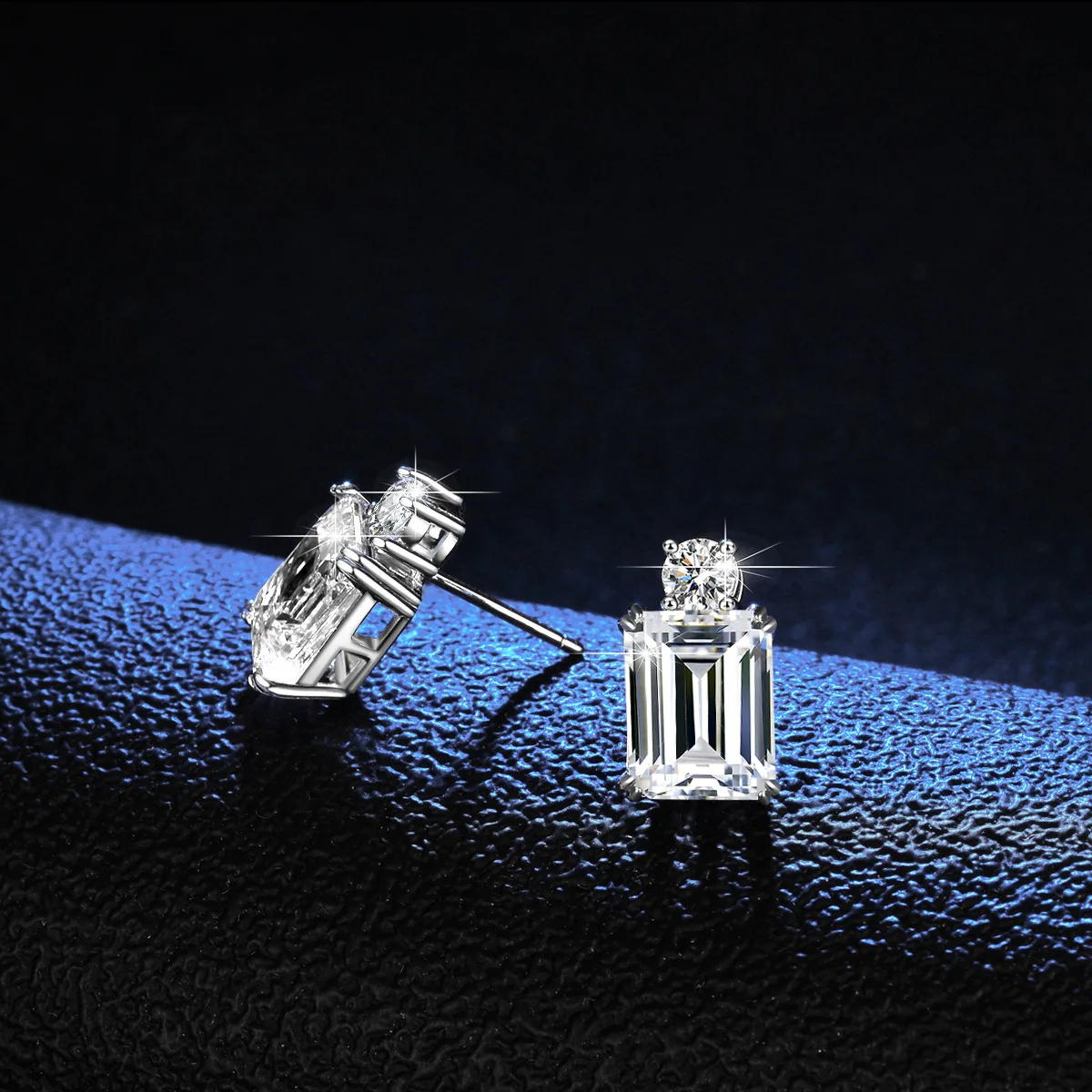 18K Gold Earrings for Women, Four Claw Earrings, Emerald Green Rectangular Minimalist Moissanite Square Platinum PT950 Earrings