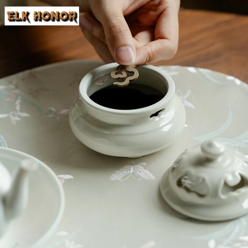 Retro Grass Ash Three-legged Pagoda Incense Holder Mist Smoking Steamers Incense Burners Consecrate Censer Tea Items Ornaments