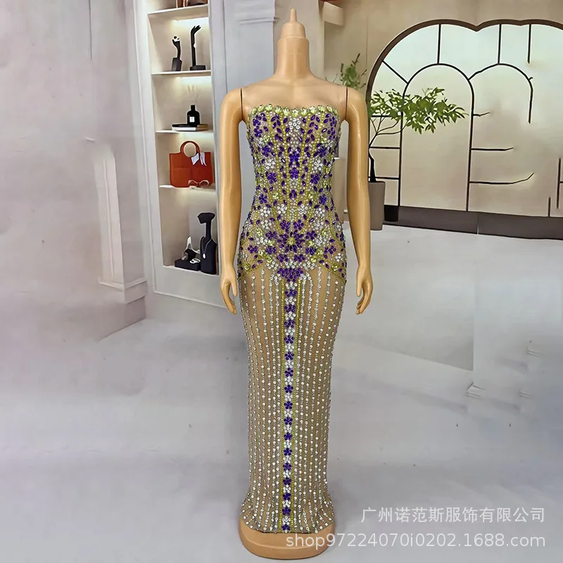 Luksusowa sukienka z dżetami, kontrastowe kolory, elegancka, na spotkanie roczne, damska sukienka z wyższej półki, model na wybieg, suknia wieczorowa.