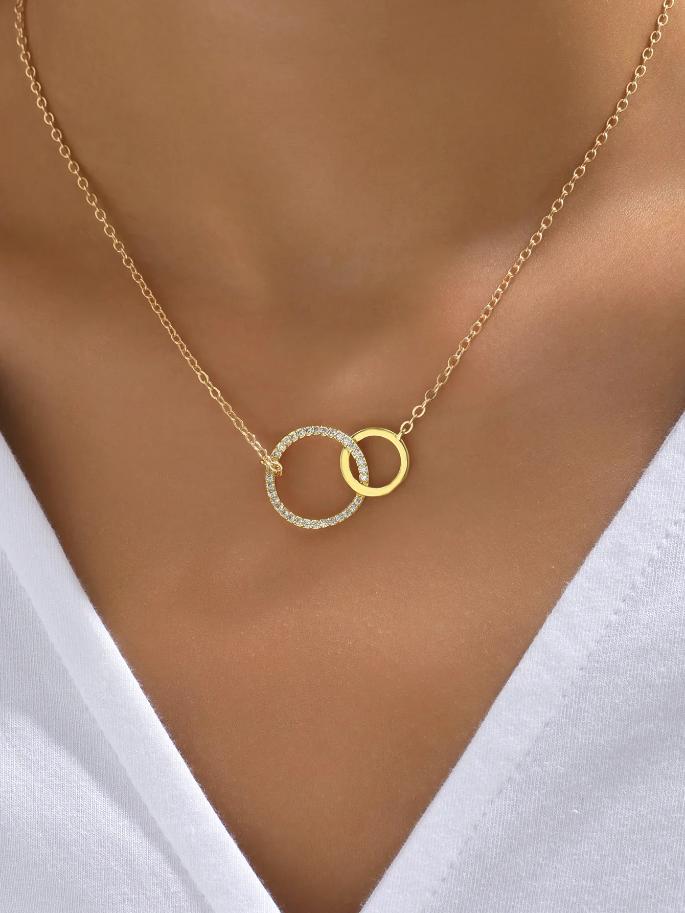 

Stainless Steel Necklaces for Women Fashion Thin Chain Minimalist Dainty Double Circle Pendant Necklace on The Neck Jewelry