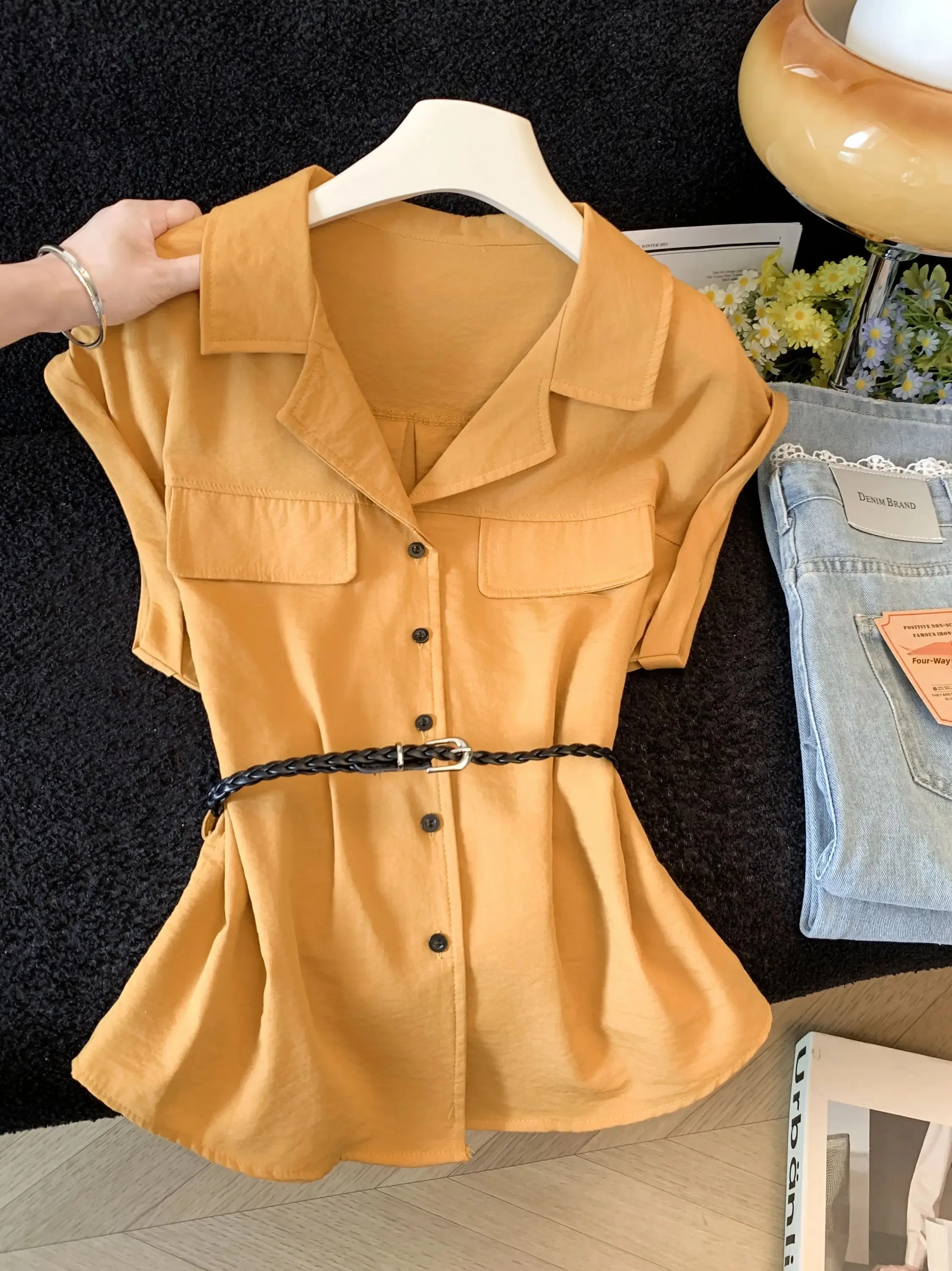 

Korean Style Short Sleeve Shirt Women's Summer 2026 New Lightweight Luxury High-End Waist-Cinching Slimming Commute Top