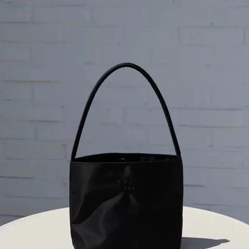 Korean mucu and ebony fashionable embroidered high elastic waterproof nylon versatile casual underarm shoulder bag for women