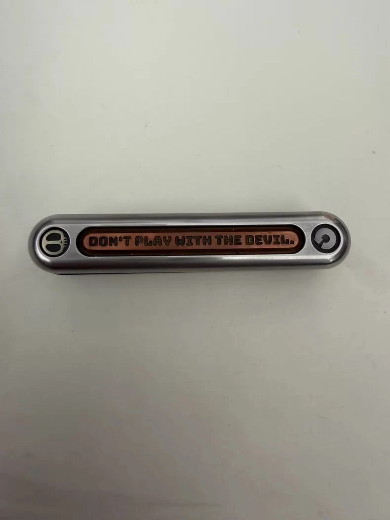 USED EDC LAUTIE Co branded DZ Top D deep-fried dough sticks decompression toy