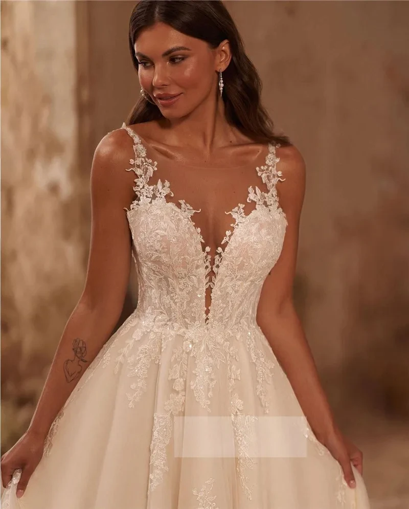 Vintage Lace Wedding Dress Sleeveless A-Line V-Neck Applique Bride Dresses Classic Style Wedding Party Gowns 2025 Robe De Mariee