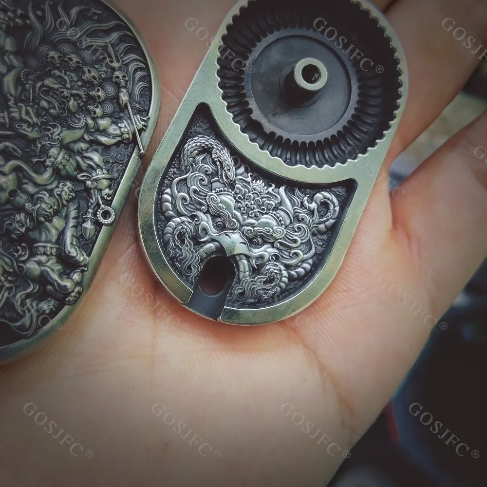 LEYANG EDC Push Slider Zintegrowany Slider Fidget z Rzeźbieniami, Miedziany, Obrotowy w Lewo i Prawo o 360 Stopni °   Zabawki antystresowe dla dorosłych