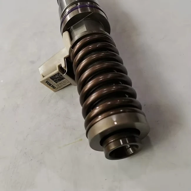 Injecteur de carburant d'unité de pièces VOE22172535 22172535 du moteur EC360B EC380 d'excavatrice de TLF