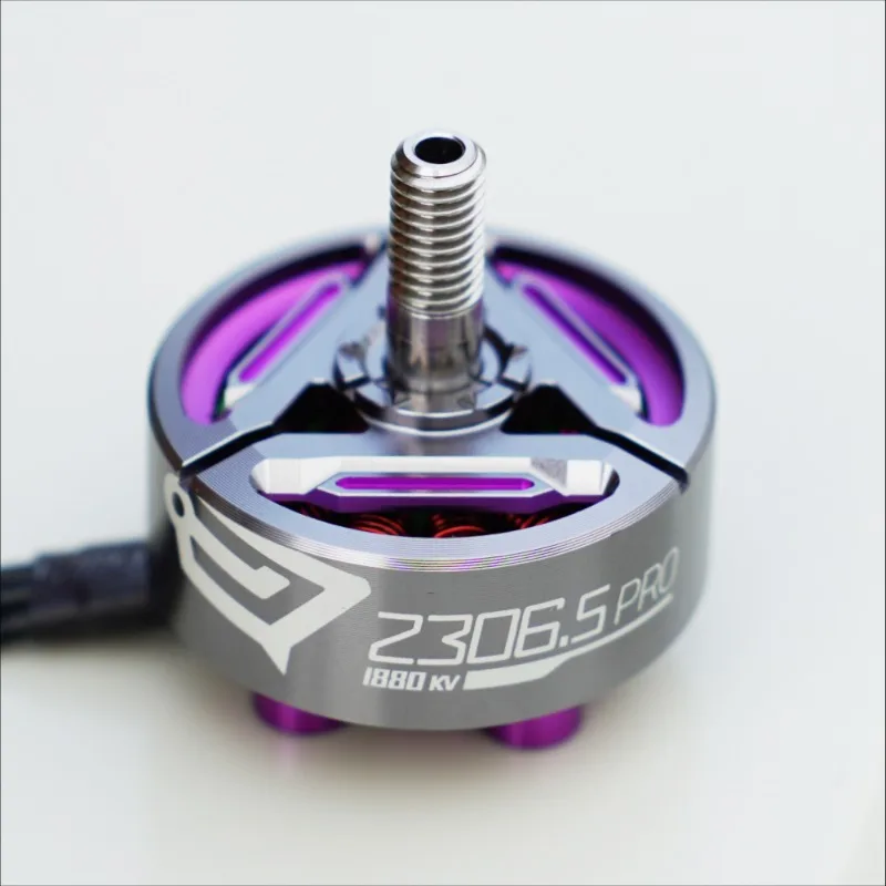 2306.5 1880KV brushless motor is suitable for 5 inch FPV traversing machine