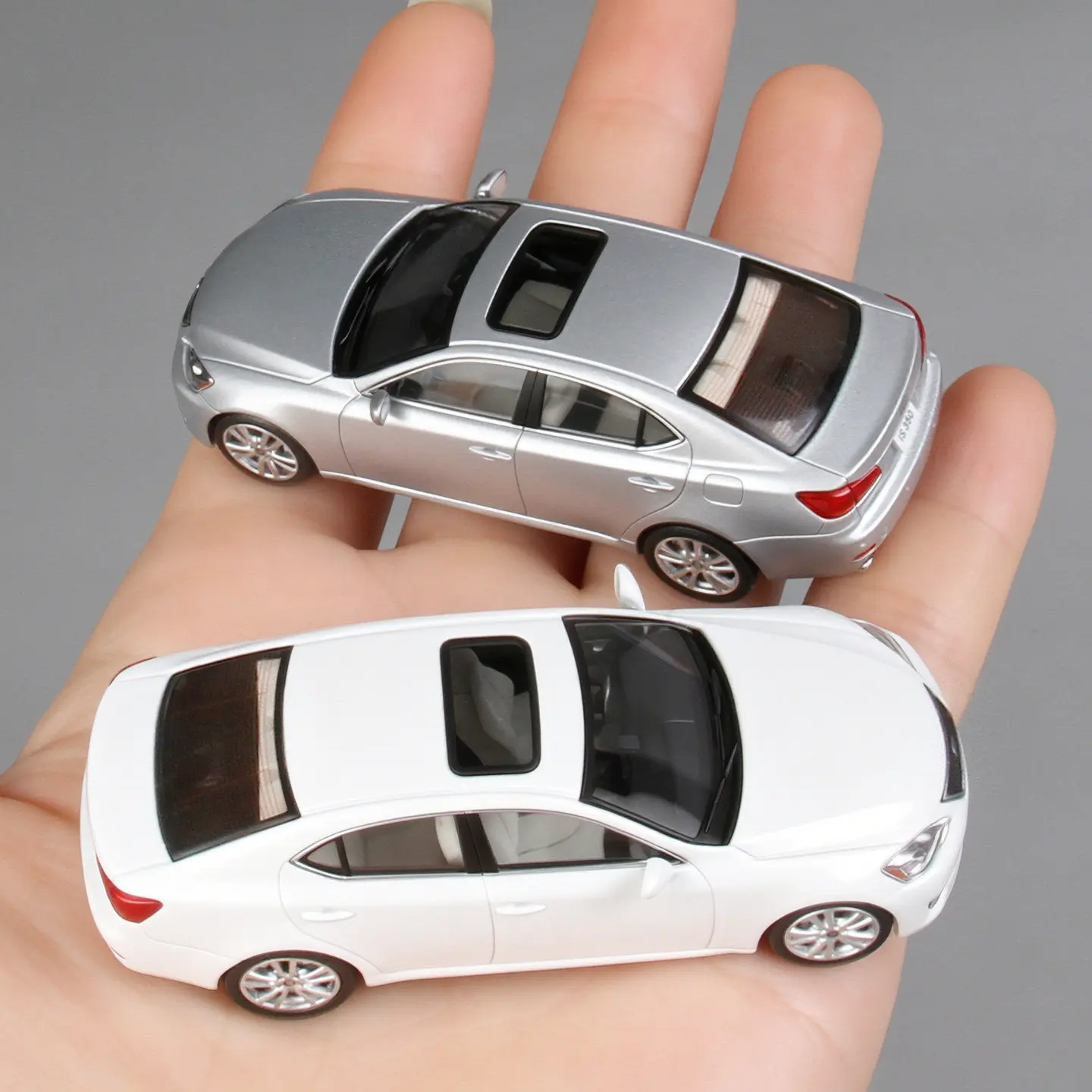 1:64 Lexus Is350 Is 350 Static Simulation Alloy Car Model Toy