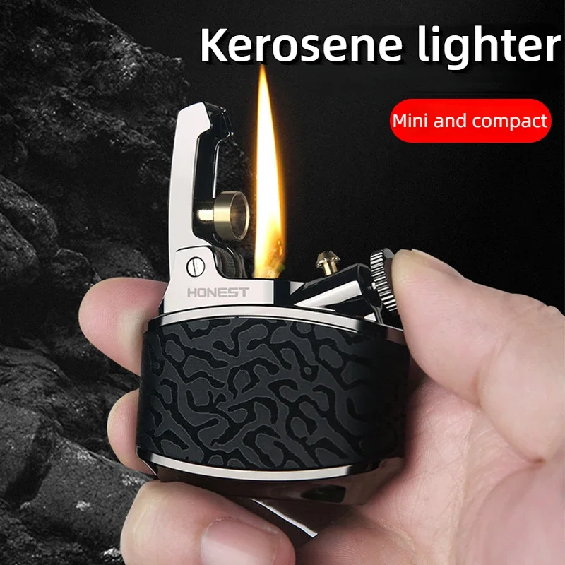 

Creative New Product Baicheng Kerosene Lighter Personalized Metal Grinding Wheel Open Flame Lamination Process Cigarette Lighter