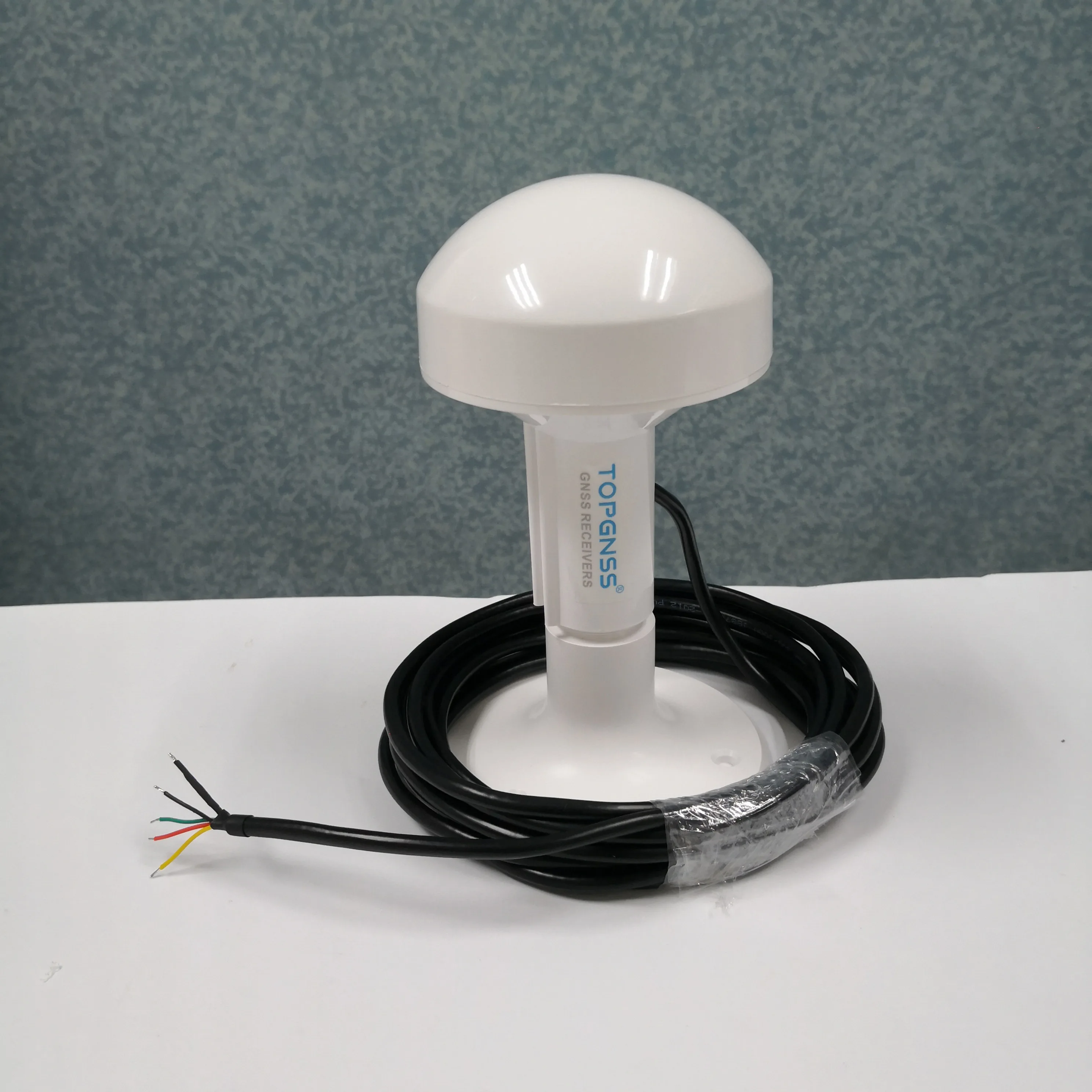 TOPGNSS 4800 baud rate 12V RS232 NMEA protocol GPS chips boat marine GPS receiver module antenna Mushroom housing with bracket