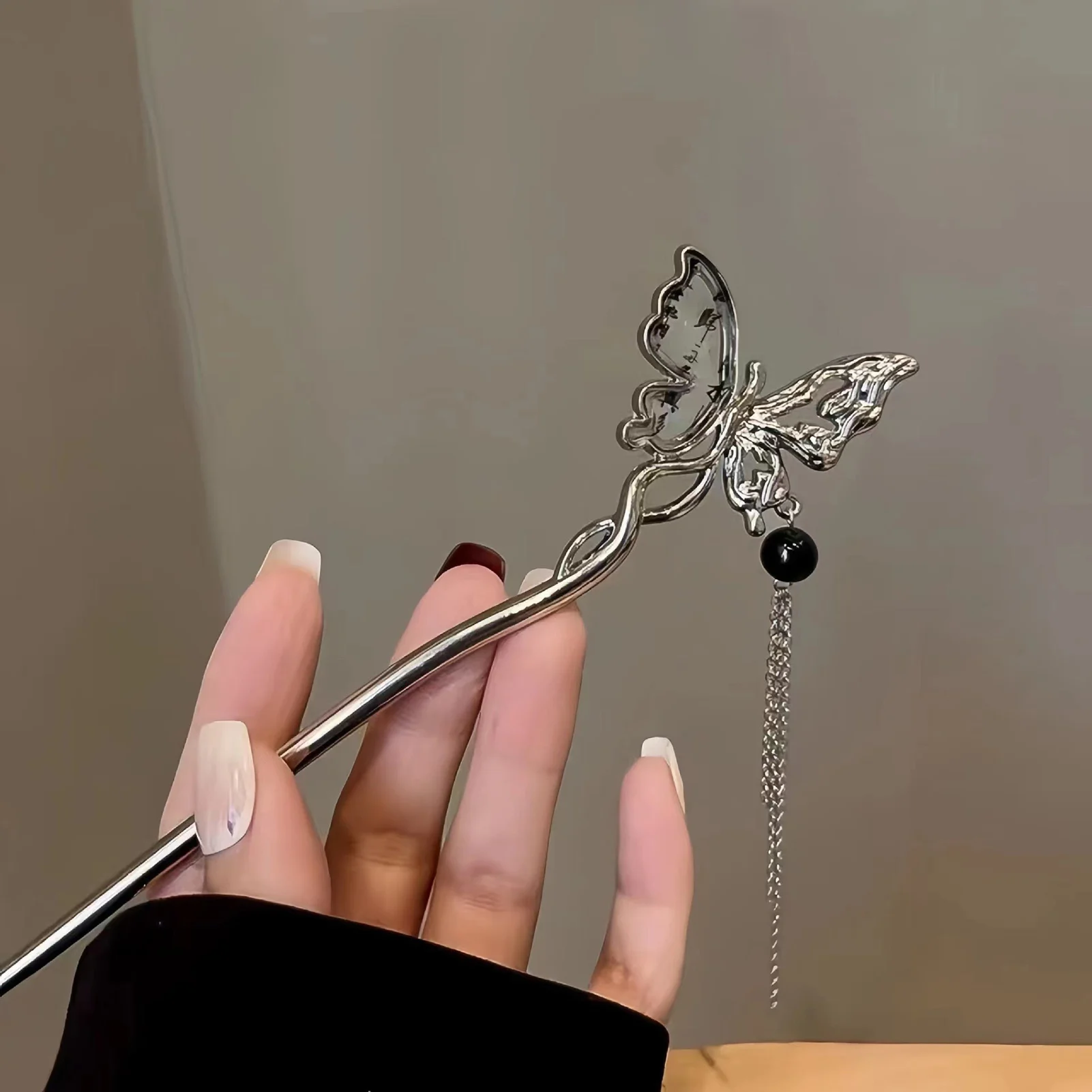 Neo chiński styl frędzle szpilka do włosów dla kobiet w stylu Vintage motylkowy wisiorek kwiatowy projekt metalowy kij do włosów eleganckie akcesoria do włosów 1 szt.