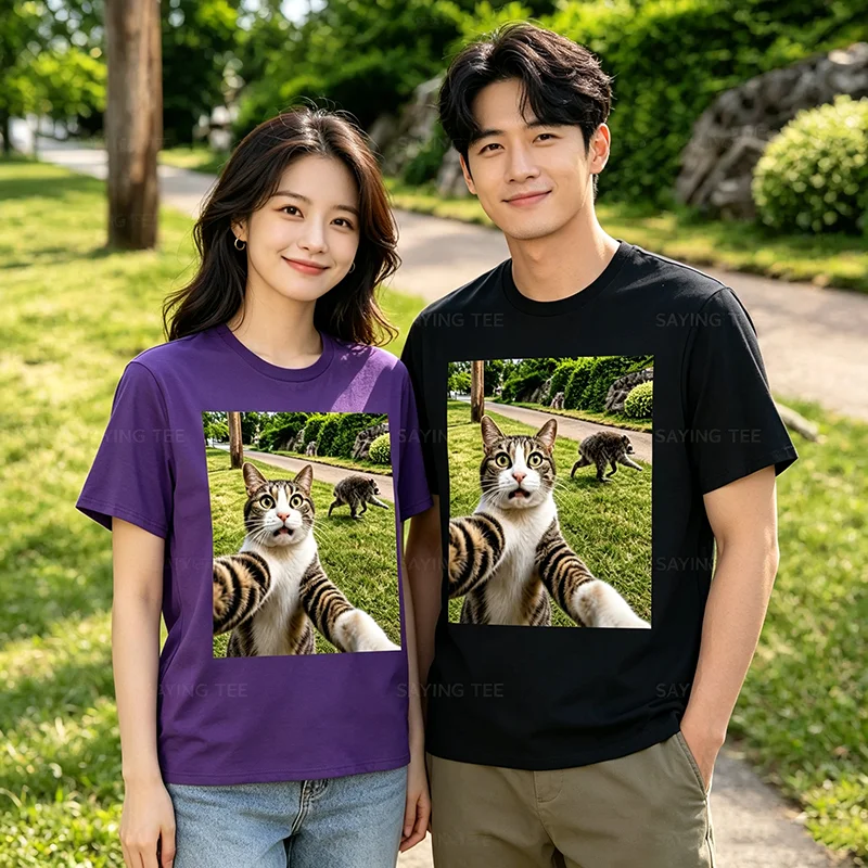 Jimothy Cat Selfie Raccoon Legend T-Shirt Y2k Niedliches Jimothy Raccoon Kitty Lover Grafik-Bekleidung für Frauen Männer Streetwear T-Shirts – Detail 5