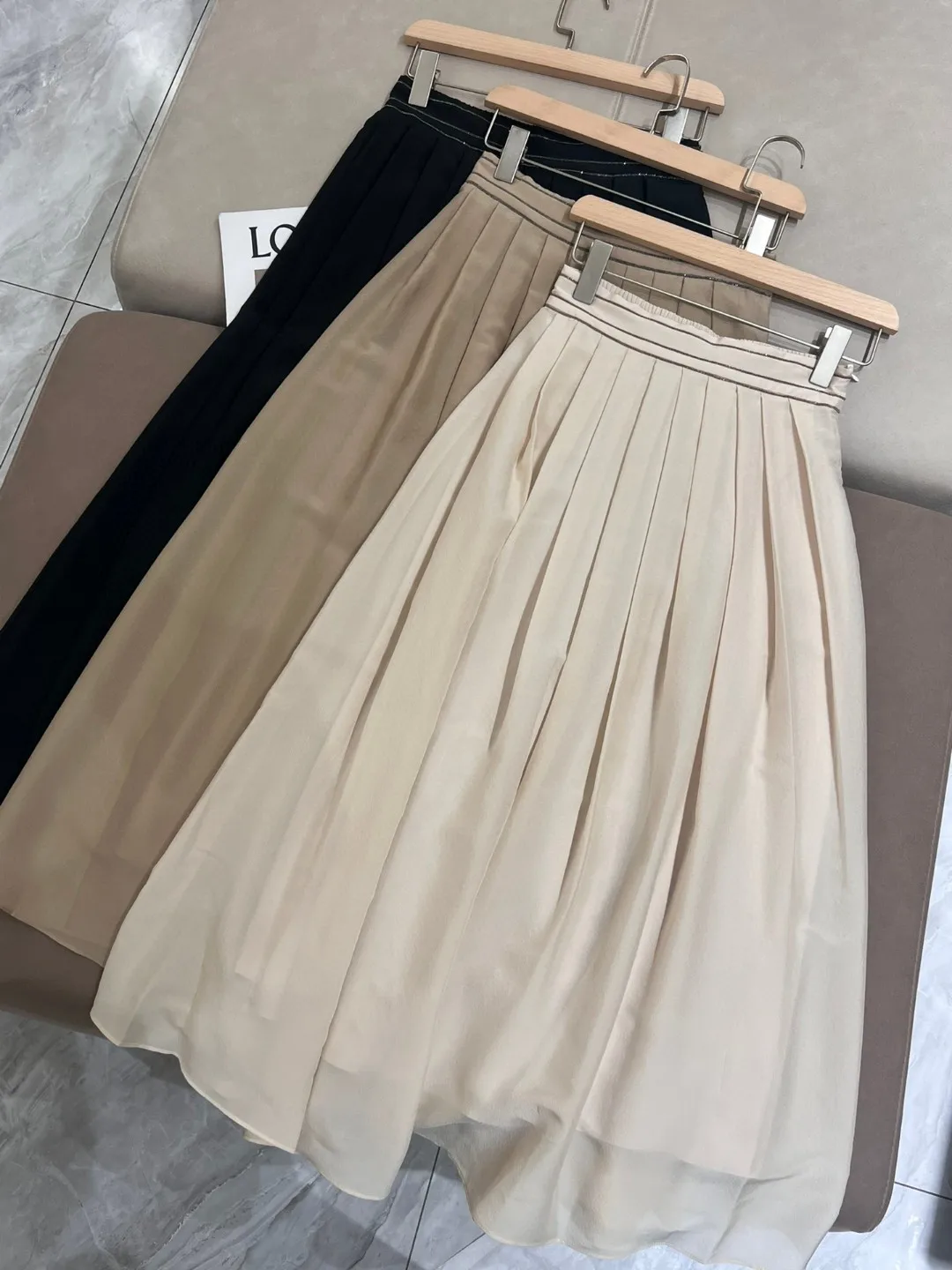 

24 Spring and Summer New B*C Elegant Women's Skirts 70% Acetate 21% Mulberry Silk High Waist Lady Fashion Solid Long A-line Skir