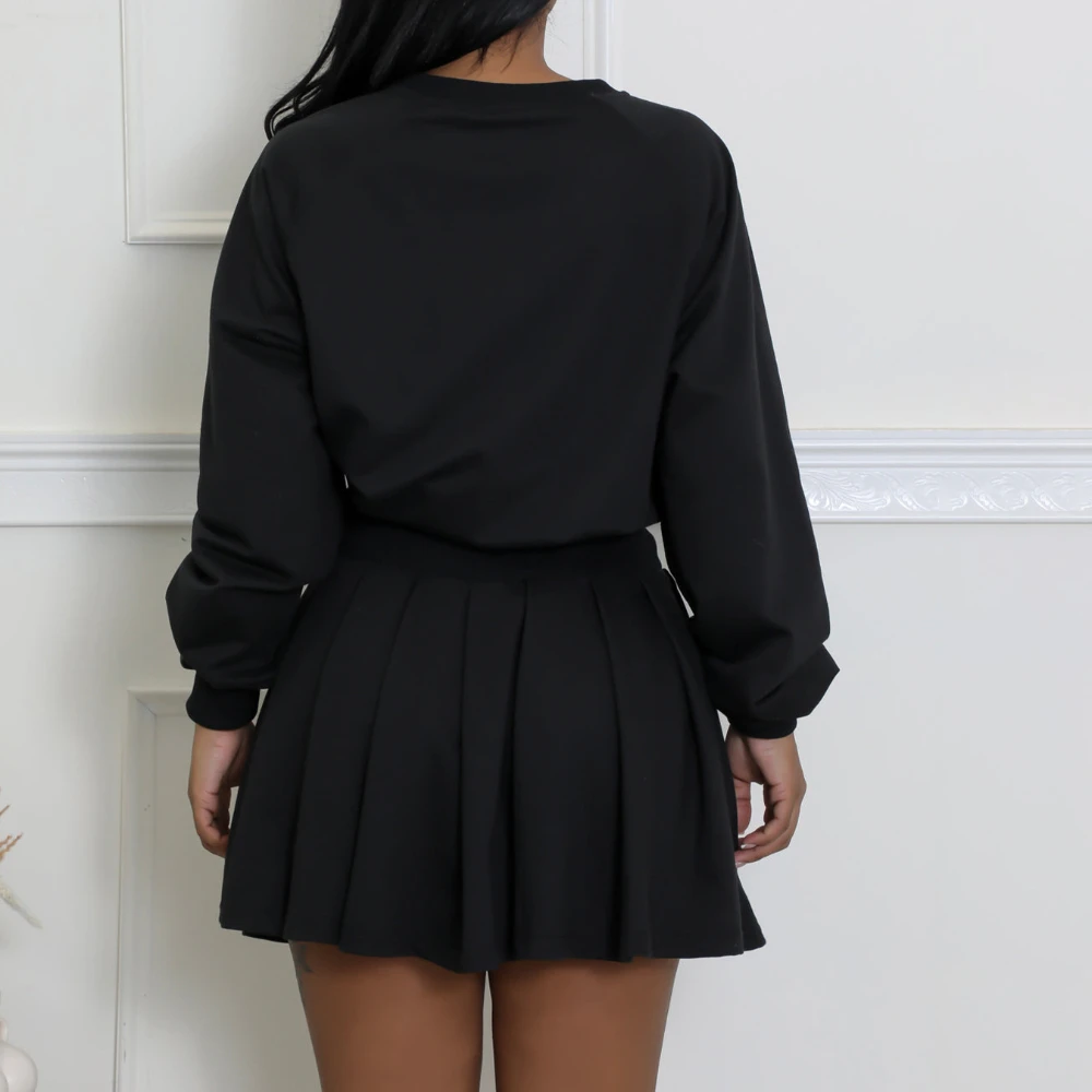 Custom LOGO European and American women\'s clothing new two-piece casual long-sleeved jumper top pleated mini skirt