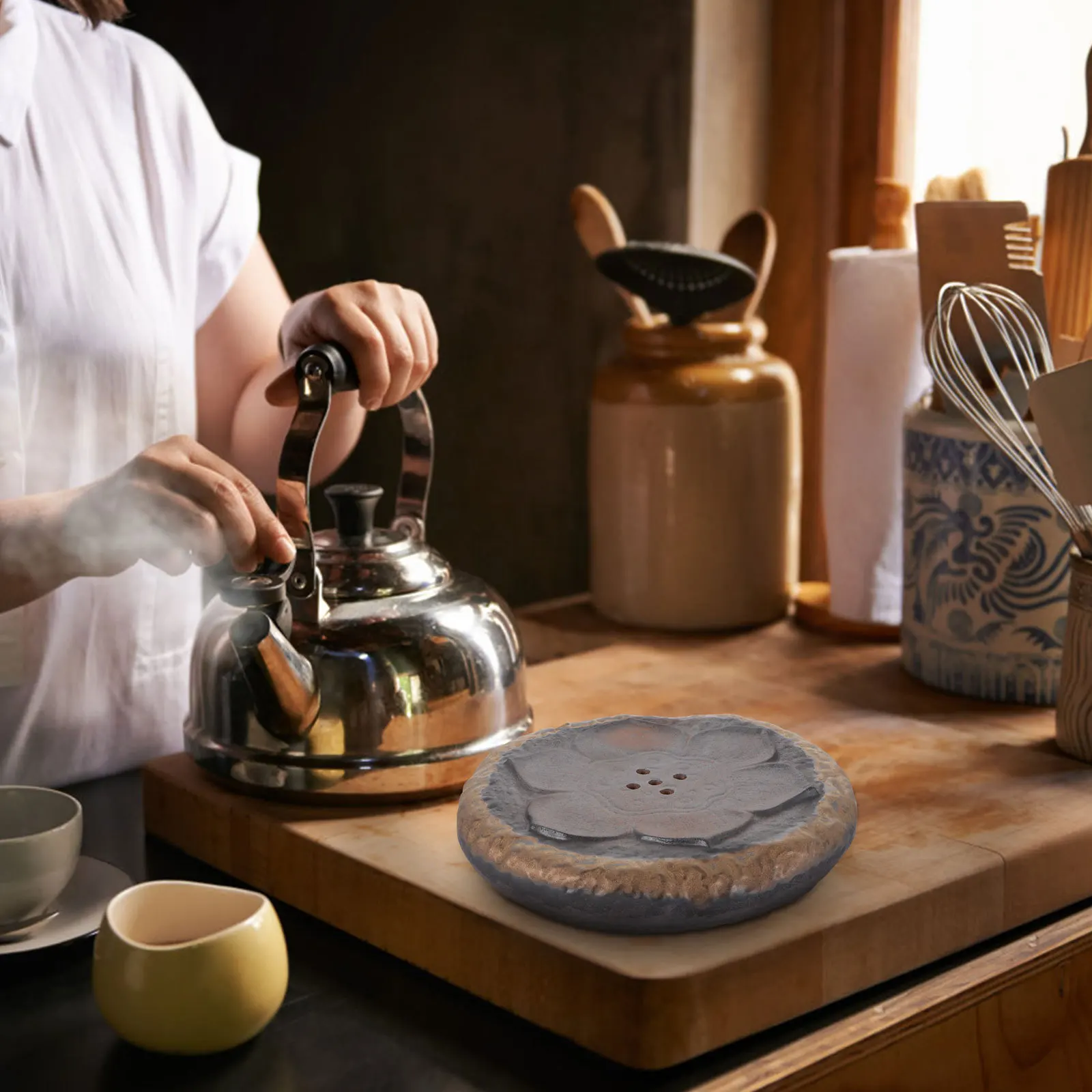 

Chinese Style Crude Pottery Tea Tray Retro Lotus Pattern Smooth Texture Easy Clean Teapot Cup Holder Home Decoration