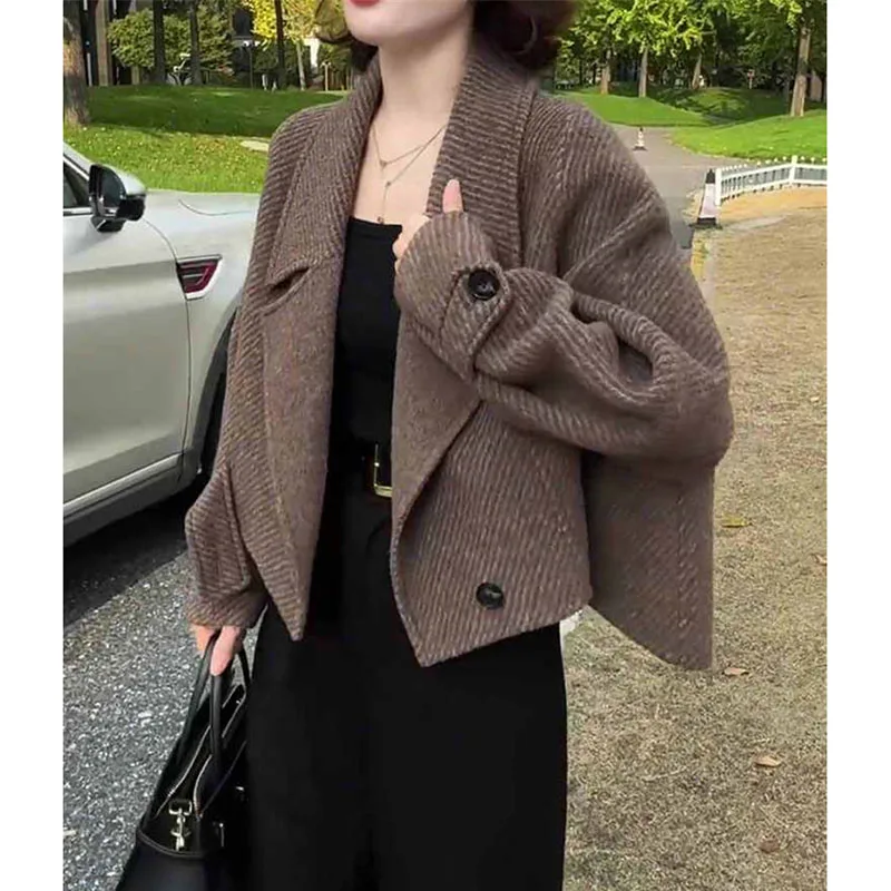 เสื้อโค้ทขนสัตว์สั้นหรูหราสําหรับผู้หญิงฤดูใบไม้ร่วงฤดูหนาว 2025 เสื้อสูทแขนยาวอเนกประสงค์บางเฉียบผู้หญิงเกาหลีได้รับสรรเสริญสูง