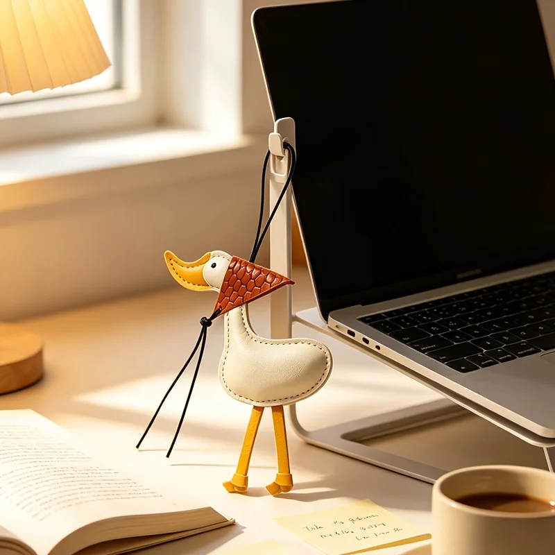 Fun Cartoon Duckling with Hat Pu Leather Pendant, Vintage Style Seagull-Shaped Bag Decoration, Personalized Backpack Keychain, Versatile Women's Accessory, Small Gift Keychain