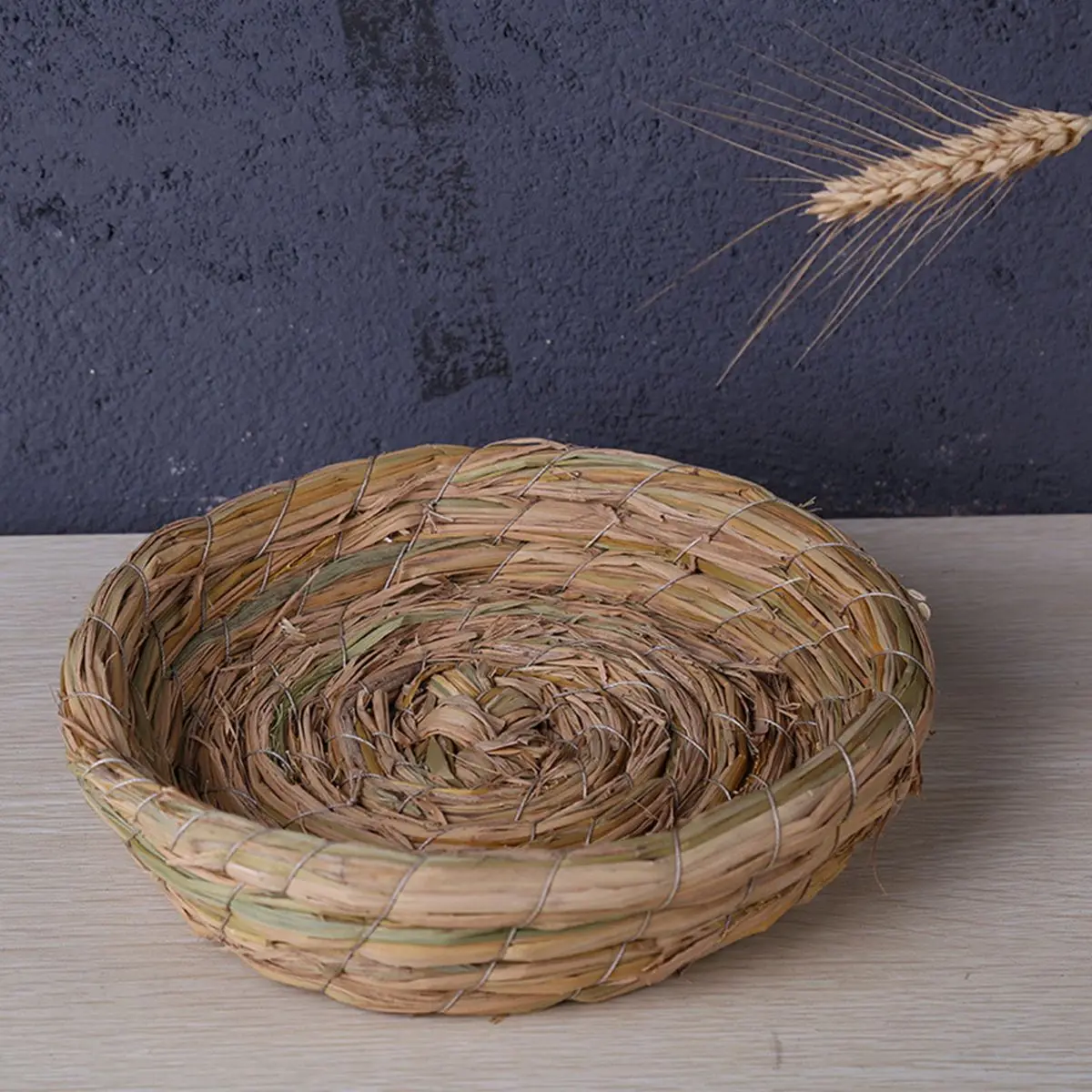 Natural Straw Bird Nest Birdcage Parrot Resting Breeding Place Handmade Warm Pet Bedroom For Parrots Canaries Pigeon Dove