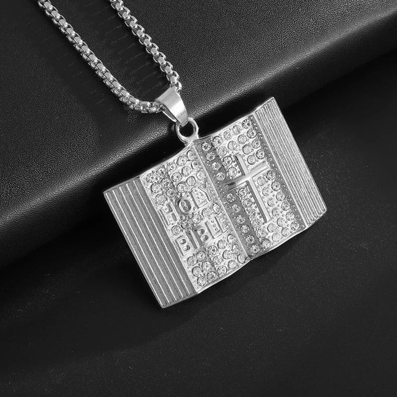 Exquisite kreative Blase Buchstabe Xo eingelegte weiße Zirkon Anhänger Halskette Herrenmode Casual Party Schmuck Urlaub Geschenke