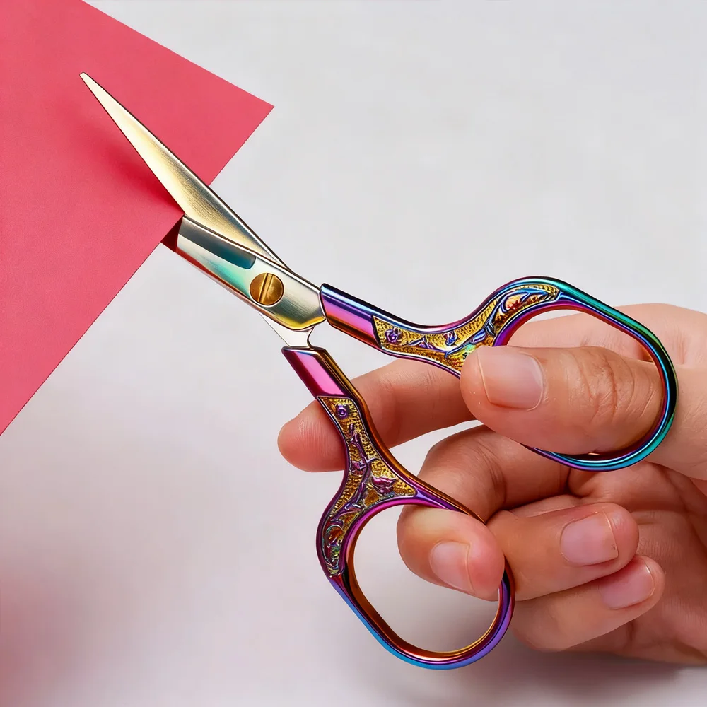 Retro-Multifunktionsschere aus Edelstahl zum Nähen, Grafiken, Bürostickerei – Teeästhetische Bastel-Strickschere – Detail 5